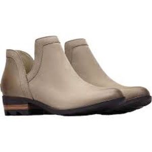 Sorel Lolla Cut Out Bootie